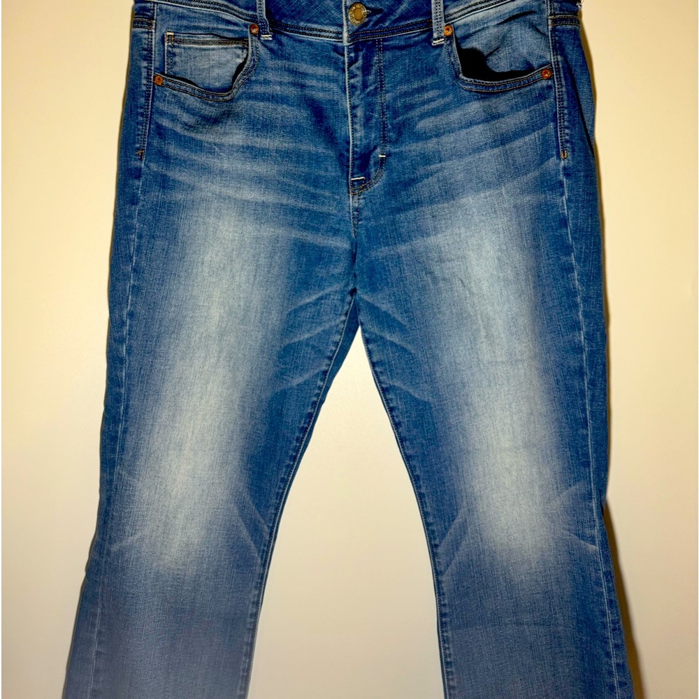 American Eagle women’s jeans, kick crop regular inseam